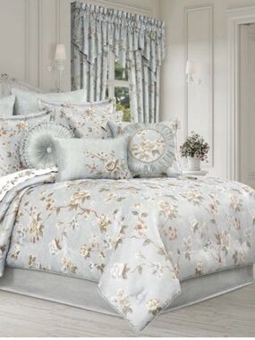 J. Queen New York Prestige Comforter Set Sz Queen NEW